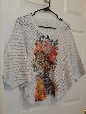 COASTAL BLOOM Feminine Crochet Loose Fit V-Neck Hollowed Out Knitted Top